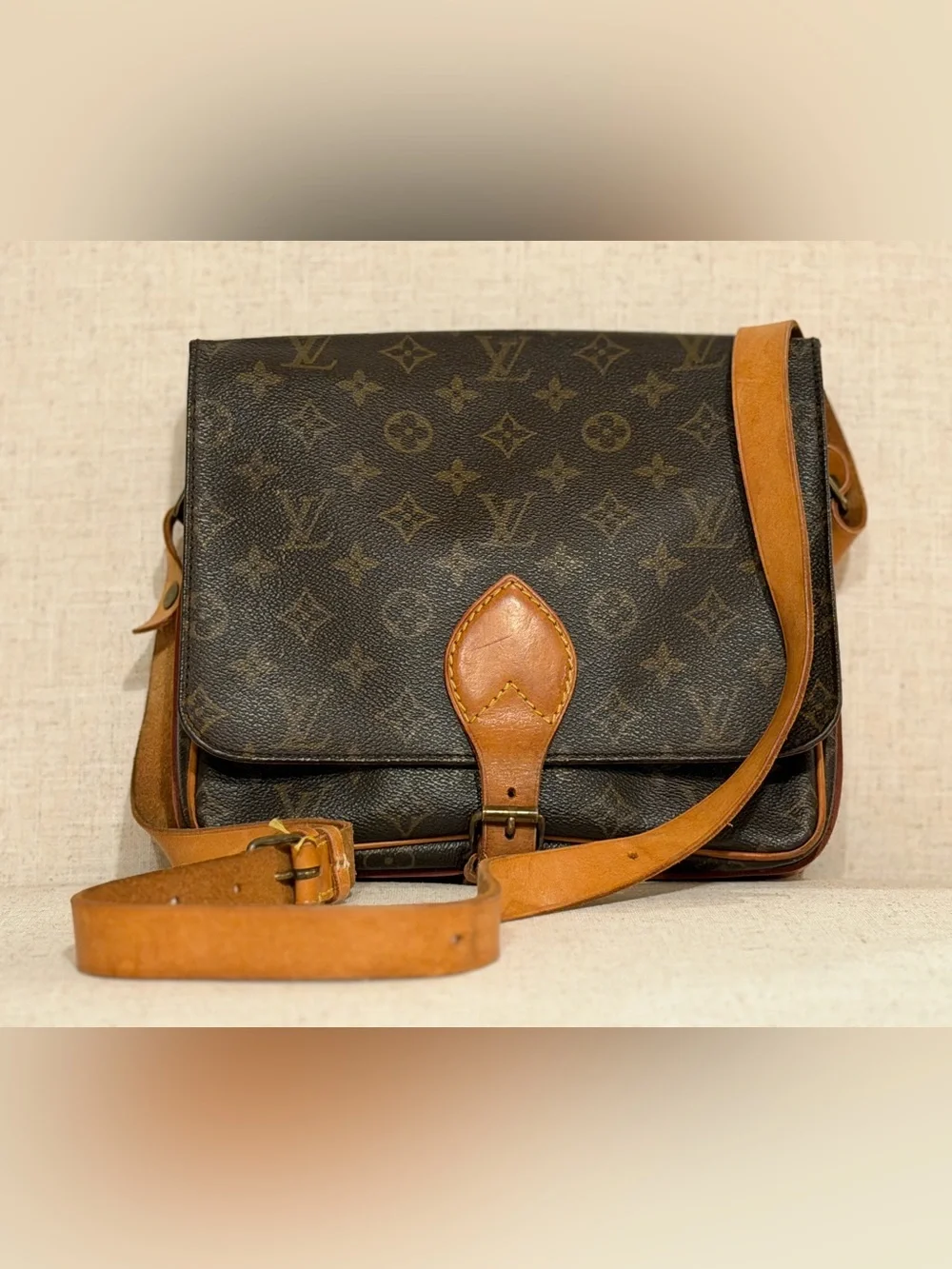 Timeless vintage Louis Vuitton Cartouchière crossbody bag